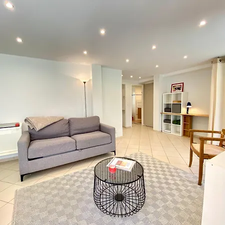 Apartment Les Jardins De Lerins By Scls Locations *